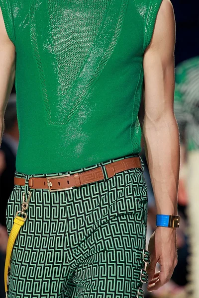 Look 41